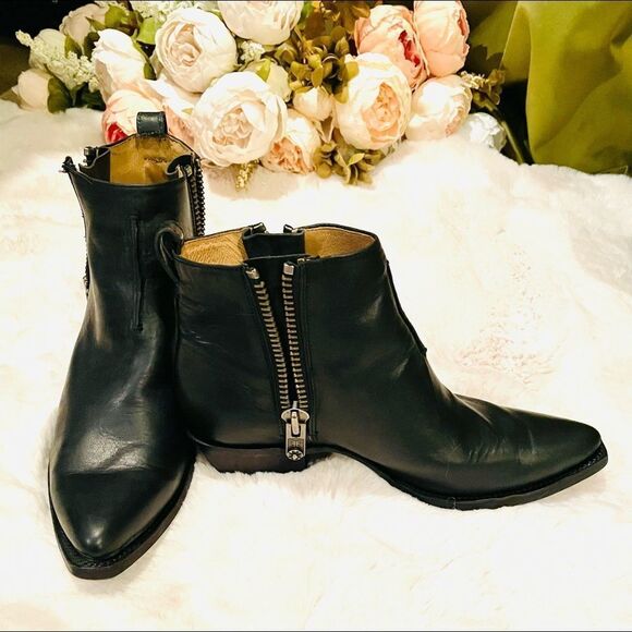 ♥️ Frye Leather Boots Sacha Moto Shortie. 9.5 - Picture 8 of 16